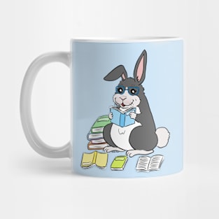 Bunny reading books Mug